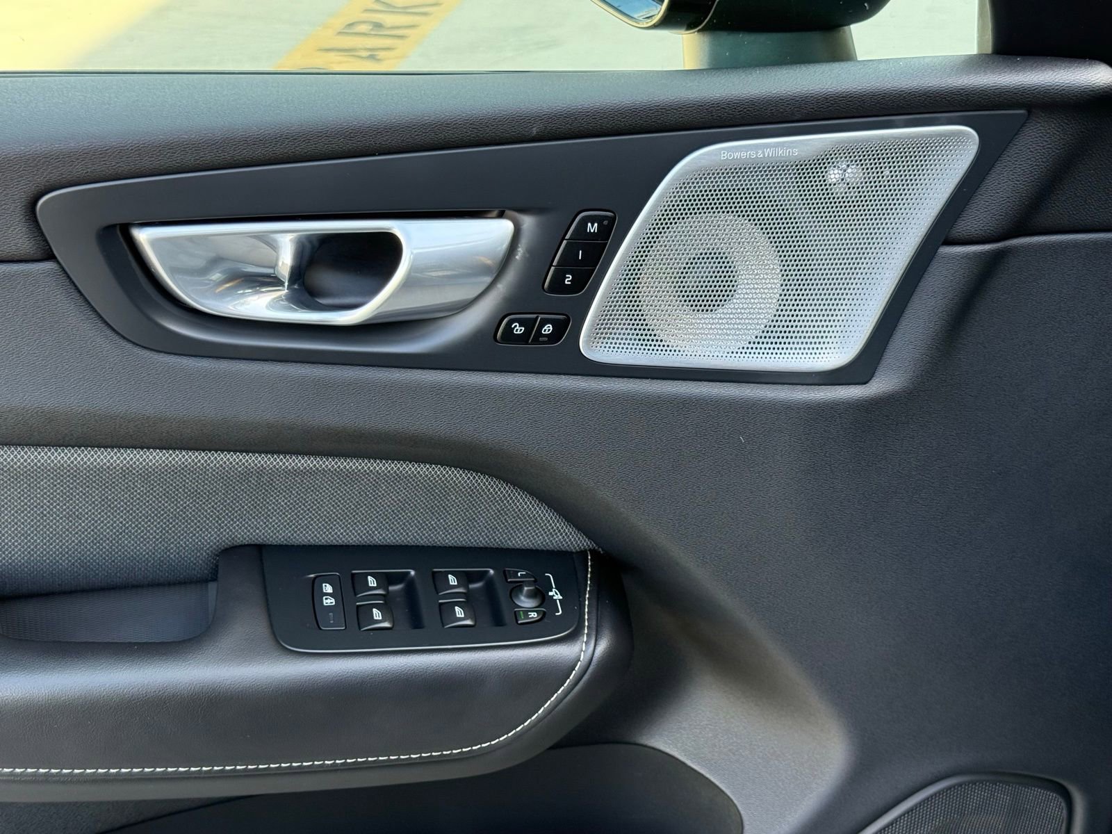 Used 2024 Volvo XC60 T8 Polestar image 21