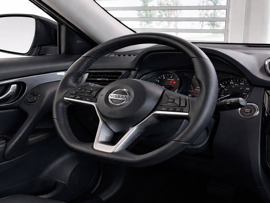 Used 2018 Nissan Rogue SV FWD image 16