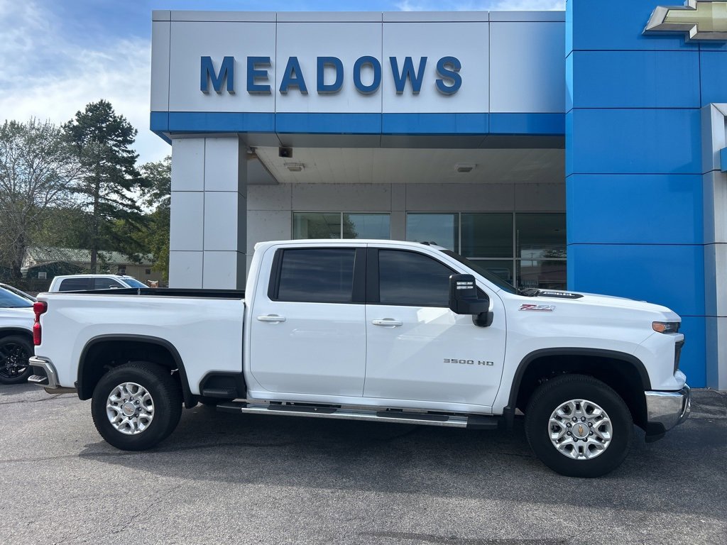 Used 2024 Chevrolet Silverado 3500 LT w/ All Star Edition video 2