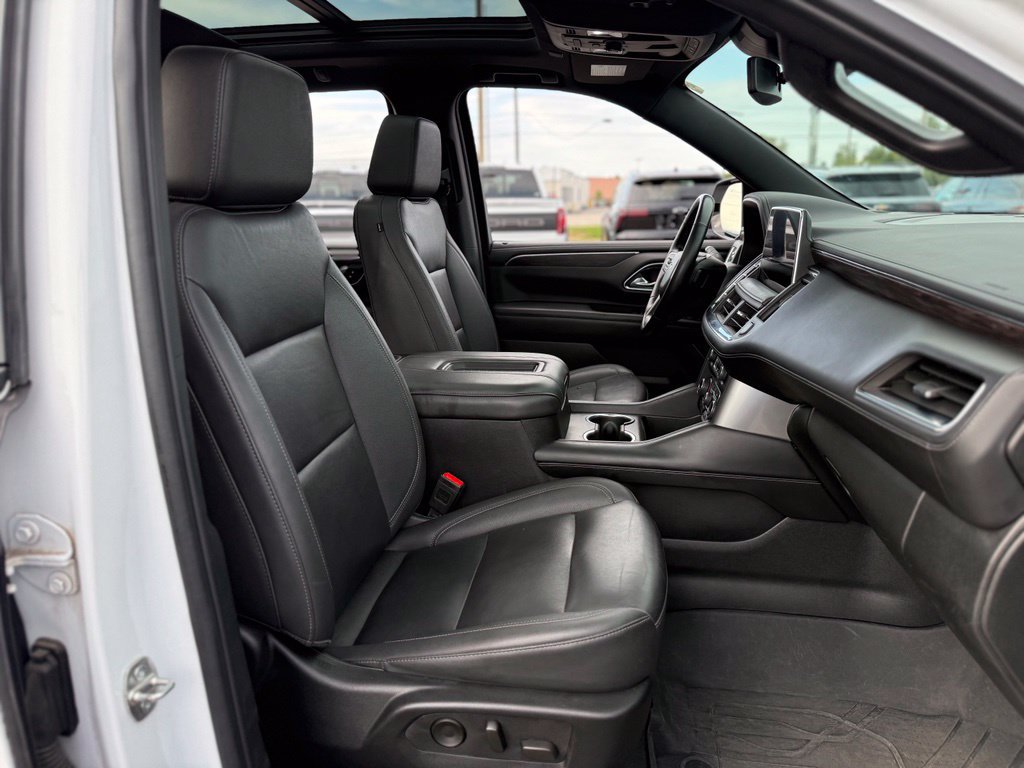 Used 2024 Chevrolet Tahoe Z71 w/ Luxury Package AWD/4WD image 18