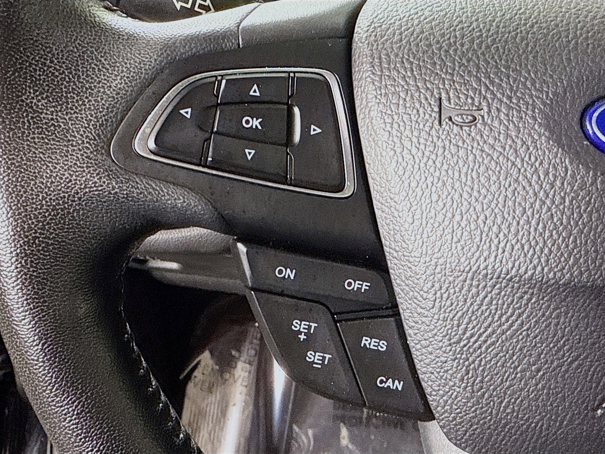 Used 2019 Ford Escape SEL image 14