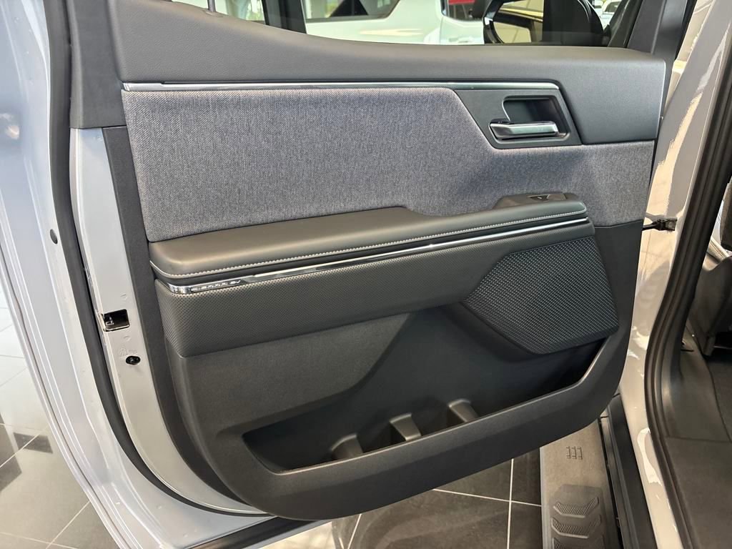 New 2026 GMC Sierra EV Elevation image 27