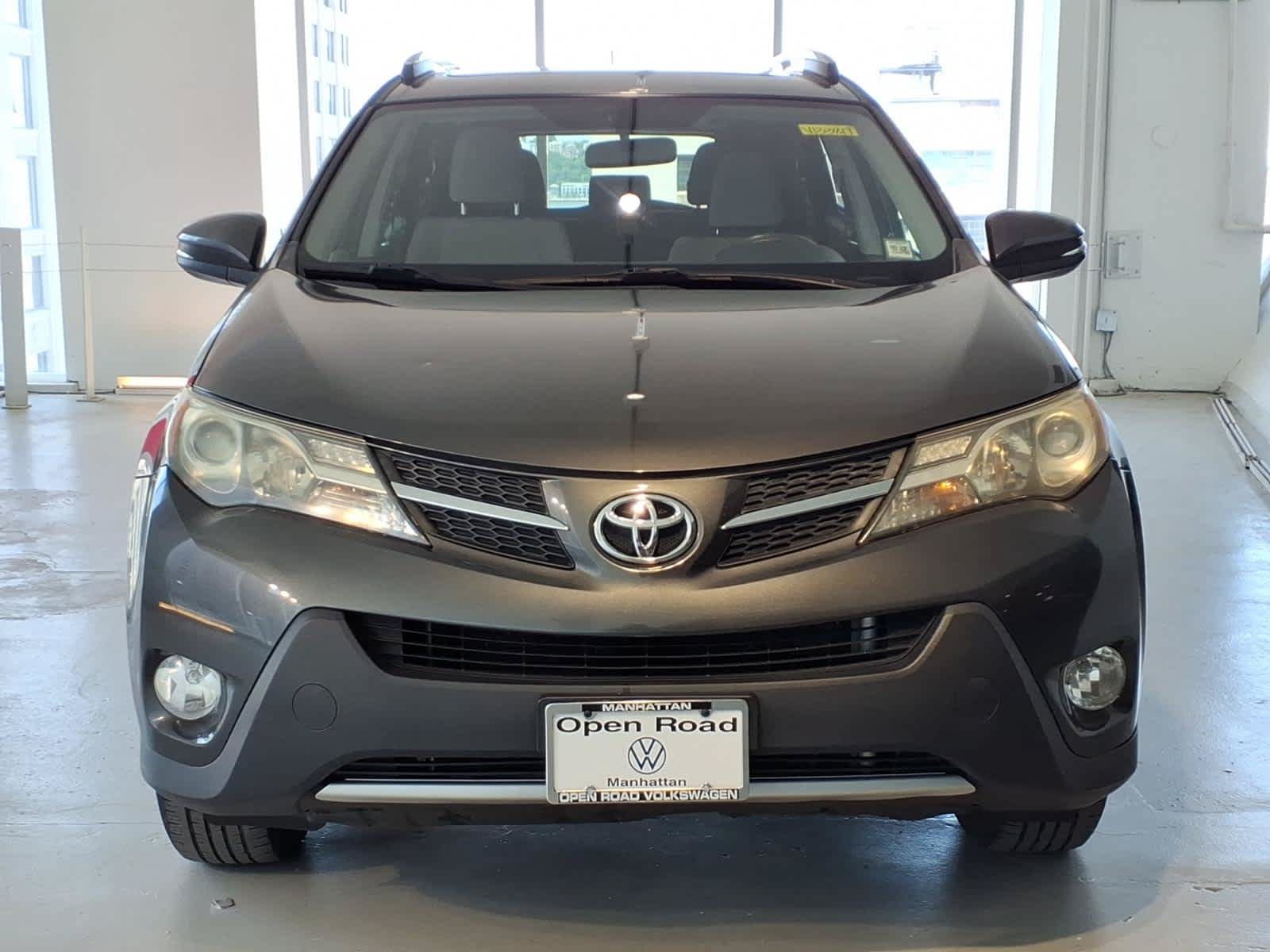 Used 2013 Toyota RAV4 XLE AWD/4WD image 2