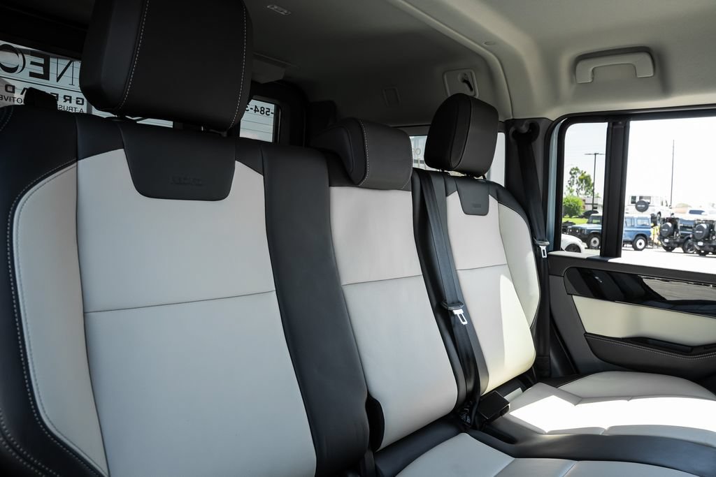 Used 2025 INEOS Grenadier Station Wagon AWD/4WD image 38