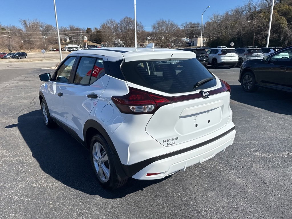 Used 2025 Nissan Kicks Play S image 5