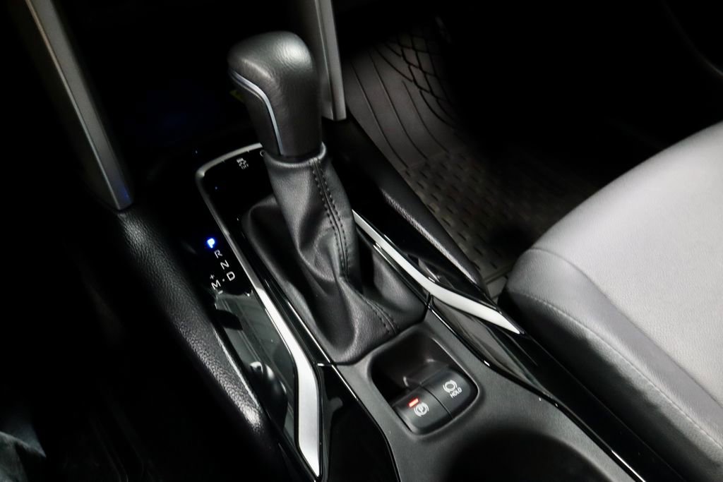 Used 2022 Toyota Corolla Cross XLE w/ Convenience Package AWD/4WD image 32