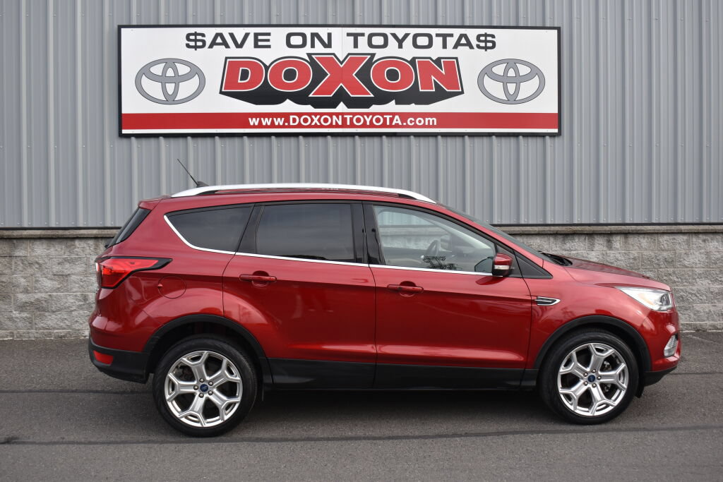 Used 2019 Ford Escape Titanium AWD/4WD image 8