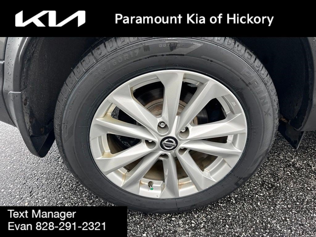 Used 2019 Nissan Rogue Sport S w/ Appearance Package AWD/4WD image 9