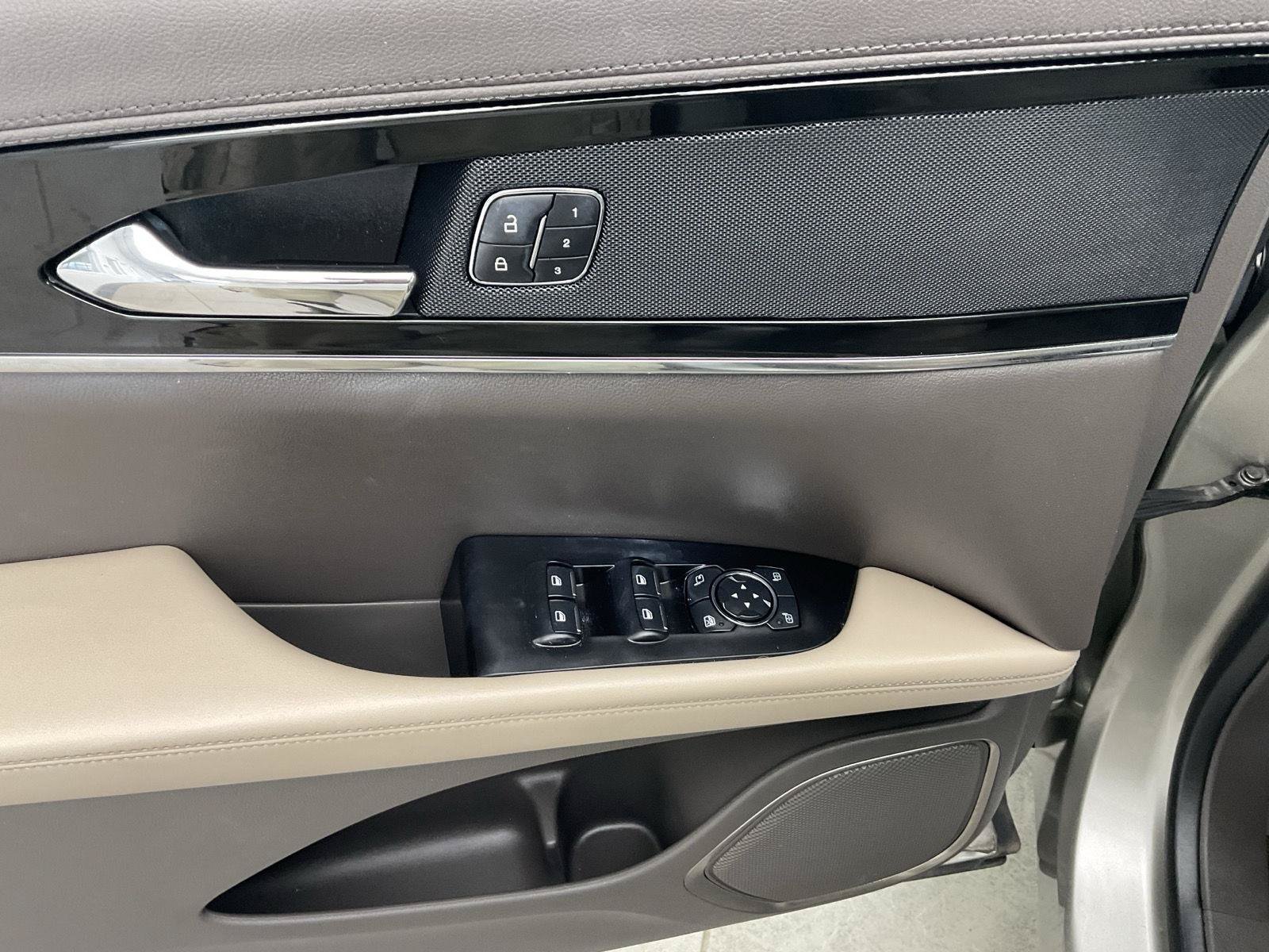 Used 2023 Lincoln Nautilus AWD w/ Premium Package image 22