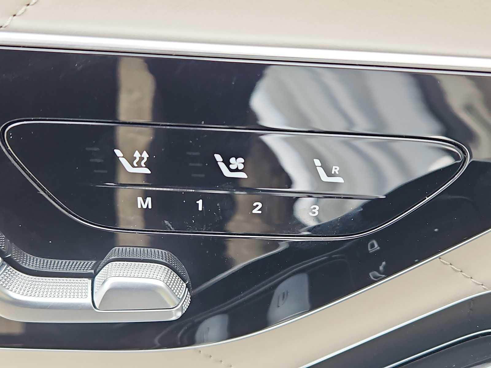 Used 2024 Mercedes-Benz S 580 4MATIC Sedan image 14