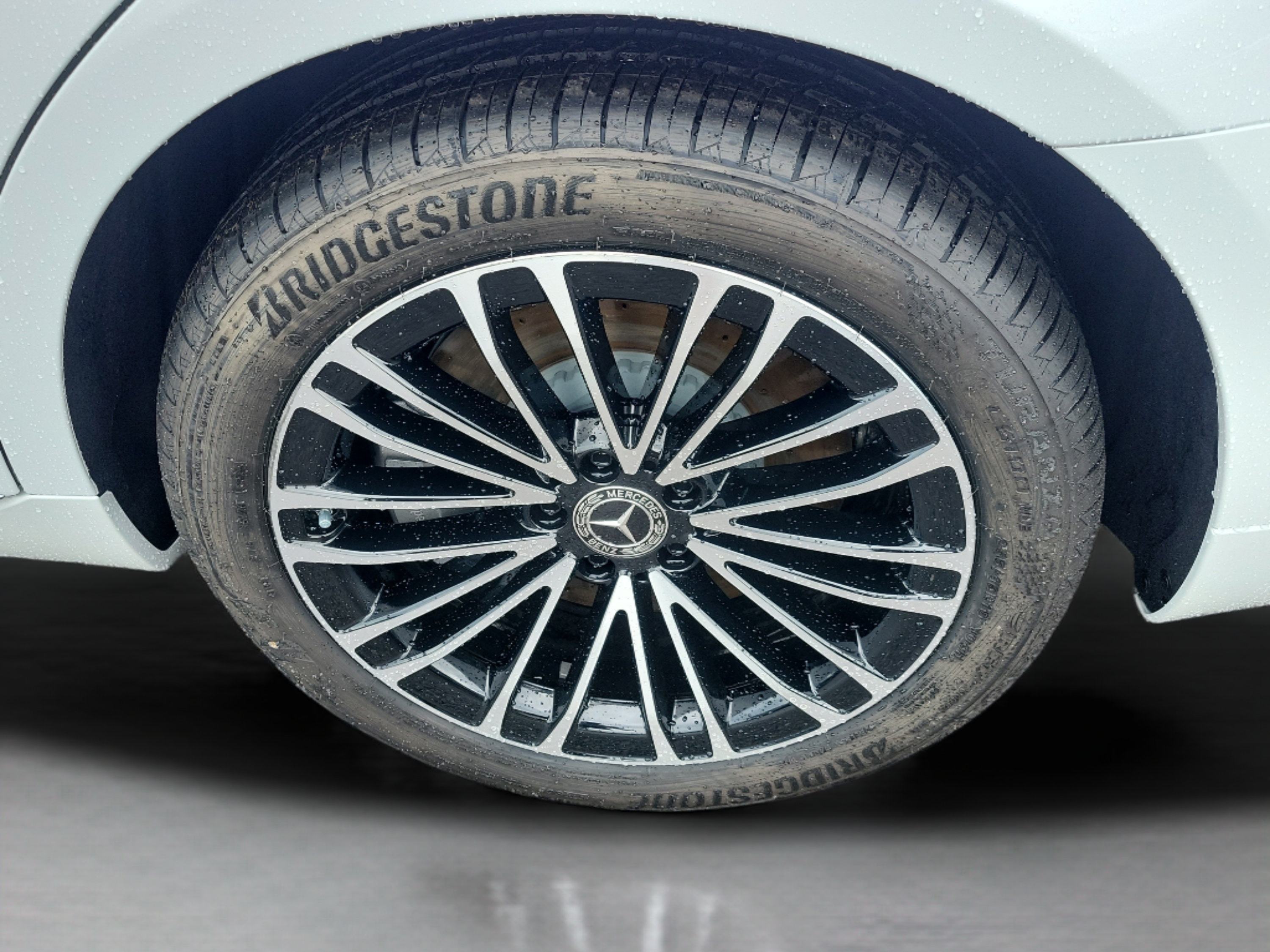 New 2026 Mercedes-Benz S 580 4MATIC Sedan image 29
