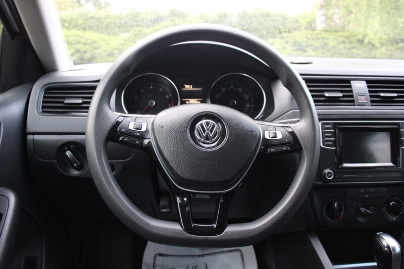 Used 2016 Volkswagen Jetta S FWD image 18