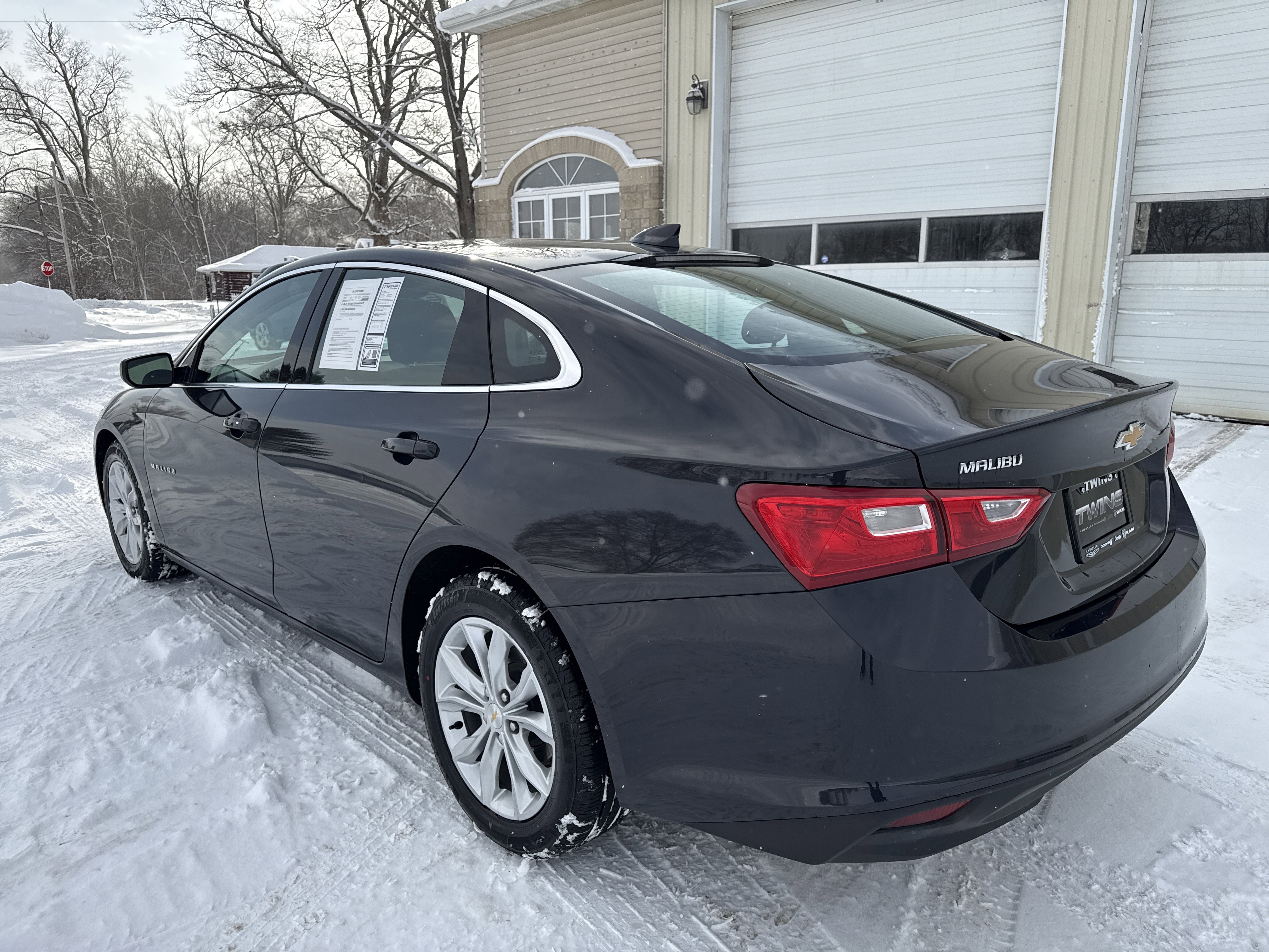 Used 2023 Chevrolet Malibu LT image 8