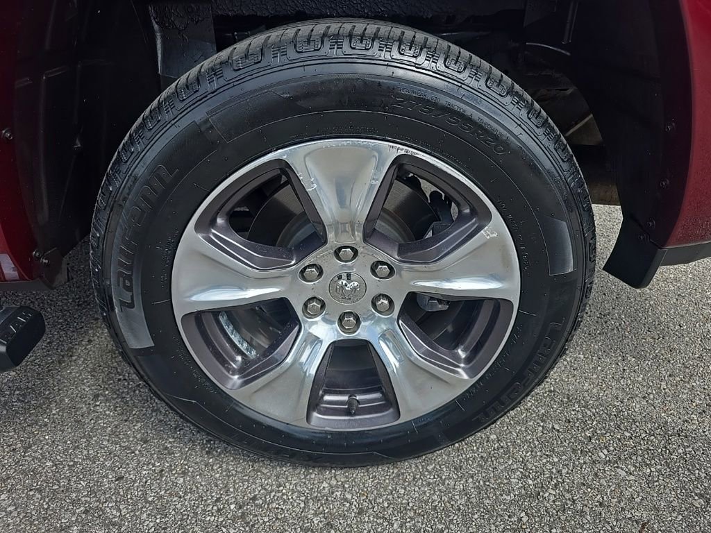 Used 2019 RAM 1500 Laramie w/ Sport Appearance Package image 9