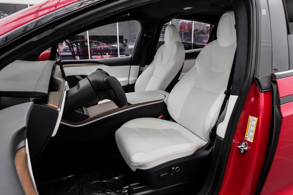 Used 2023 Tesla Model X image 41