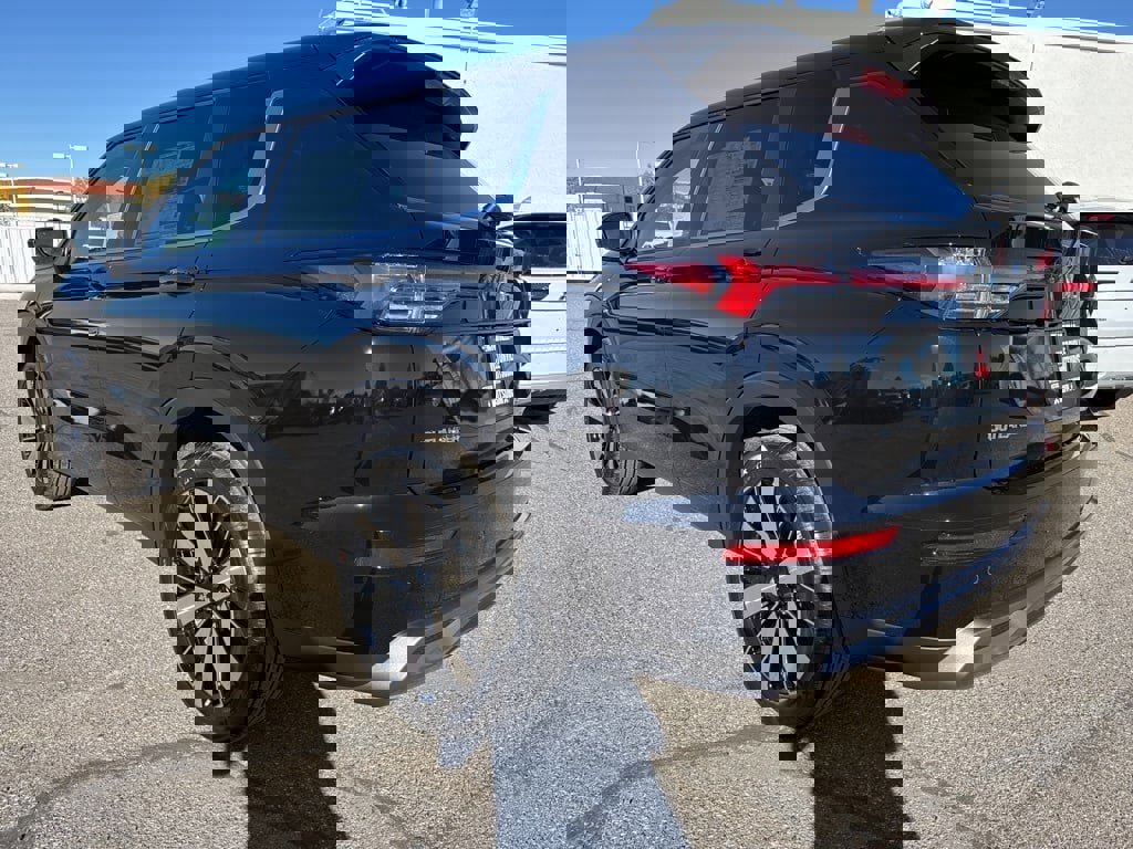 New 2025 Mitsubishi Outlander SE image 5