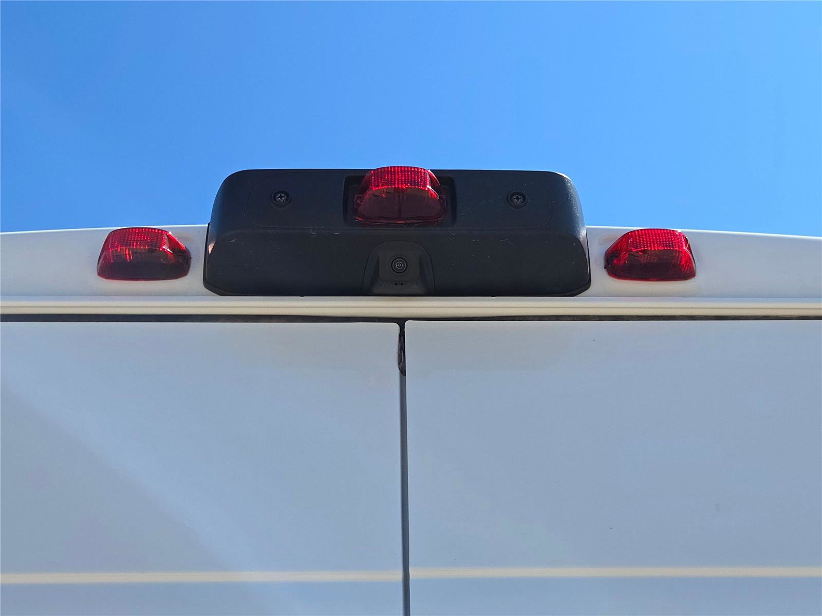 Used 2025 RAM ProMaster 2500 w/ Convenience Group image 16