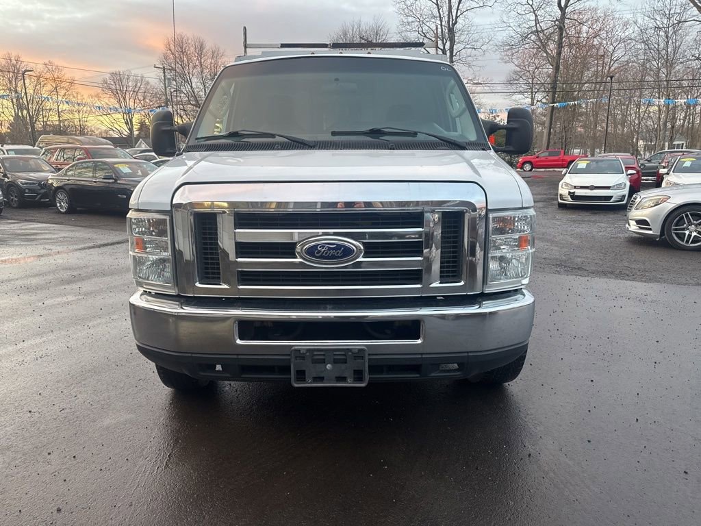 Used 2016 Ford E-350 and Econoline 350 Super Duty w/ Power Windows & Locks Group image 3