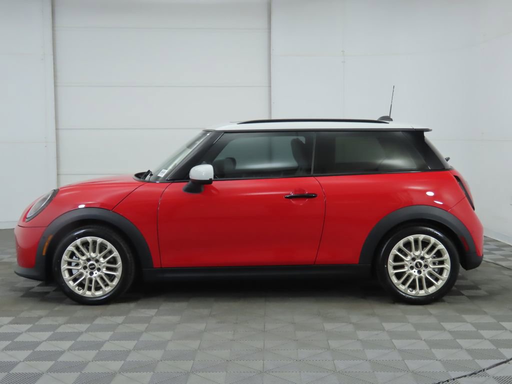 Used 2026 MINI Cooper 2-Door Hardtop FWD image 9