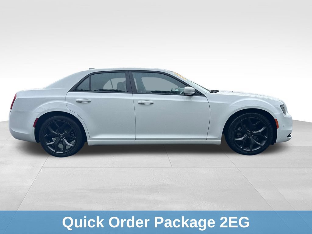 Used 2023 Chrysler 300 S RWD image 9