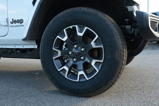 New 2026 Jeep Gladiator Sahara image 5