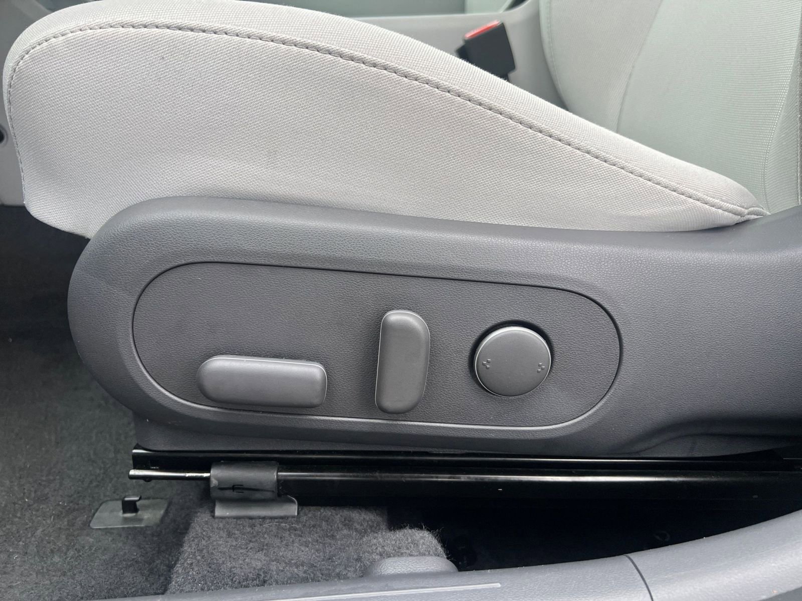 Used 2025 Hyundai Kona SEL image 23