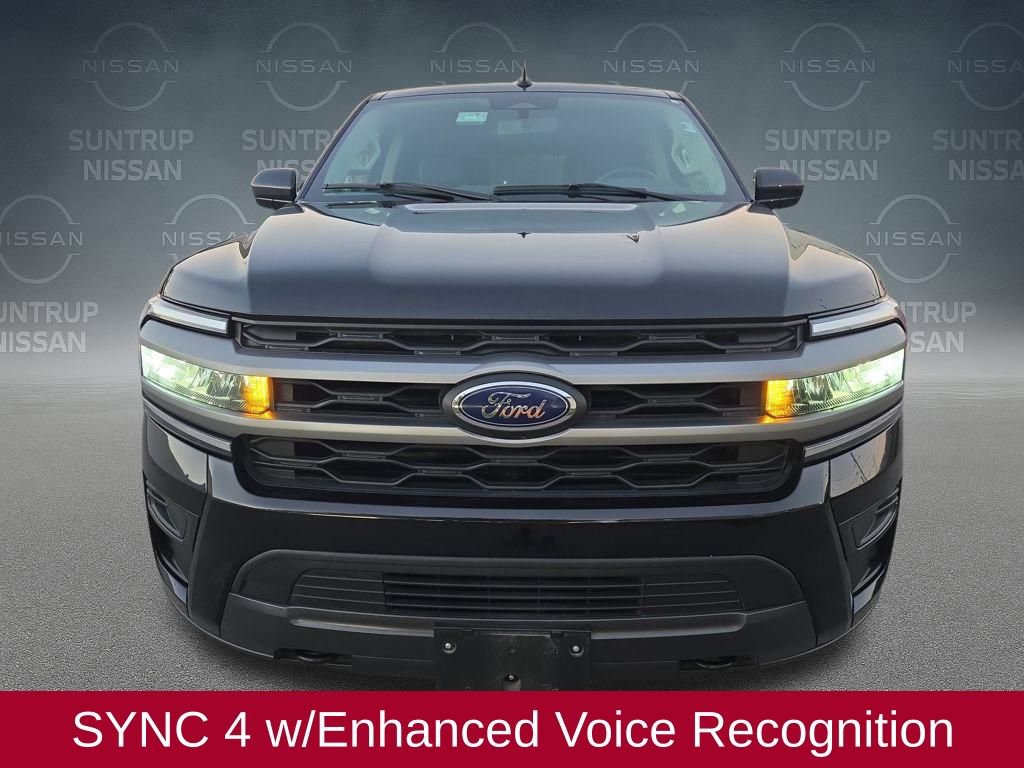 Used 2023 Ford Expedition XLT image 11