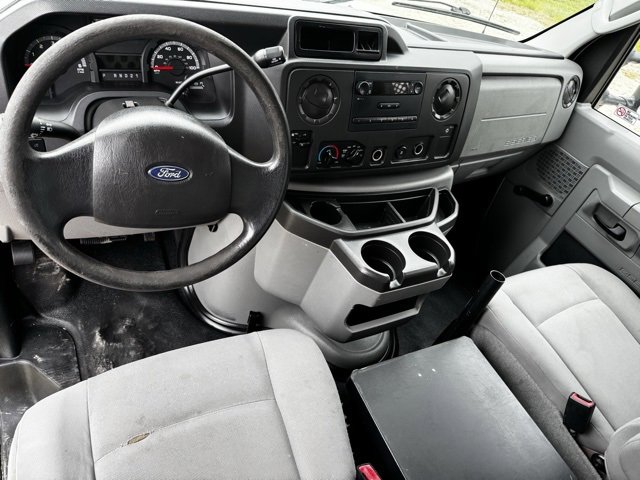 Used 2012 Ford E-250 and Econoline 250 image 4