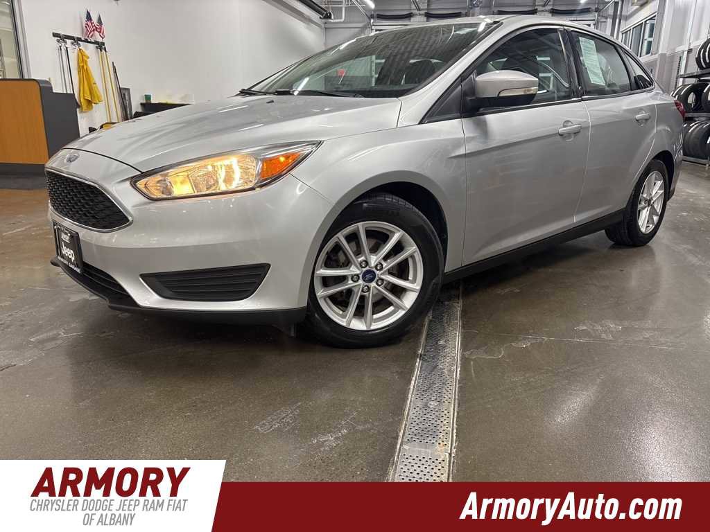 Used 2017 Ford Focus SE w/ Cold Weather Package image 1
