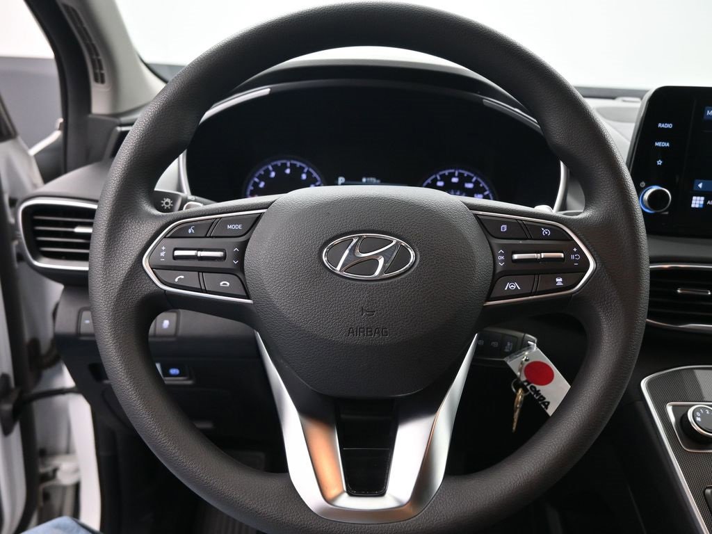 Used 2023 Hyundai Santa Fe SE image 7