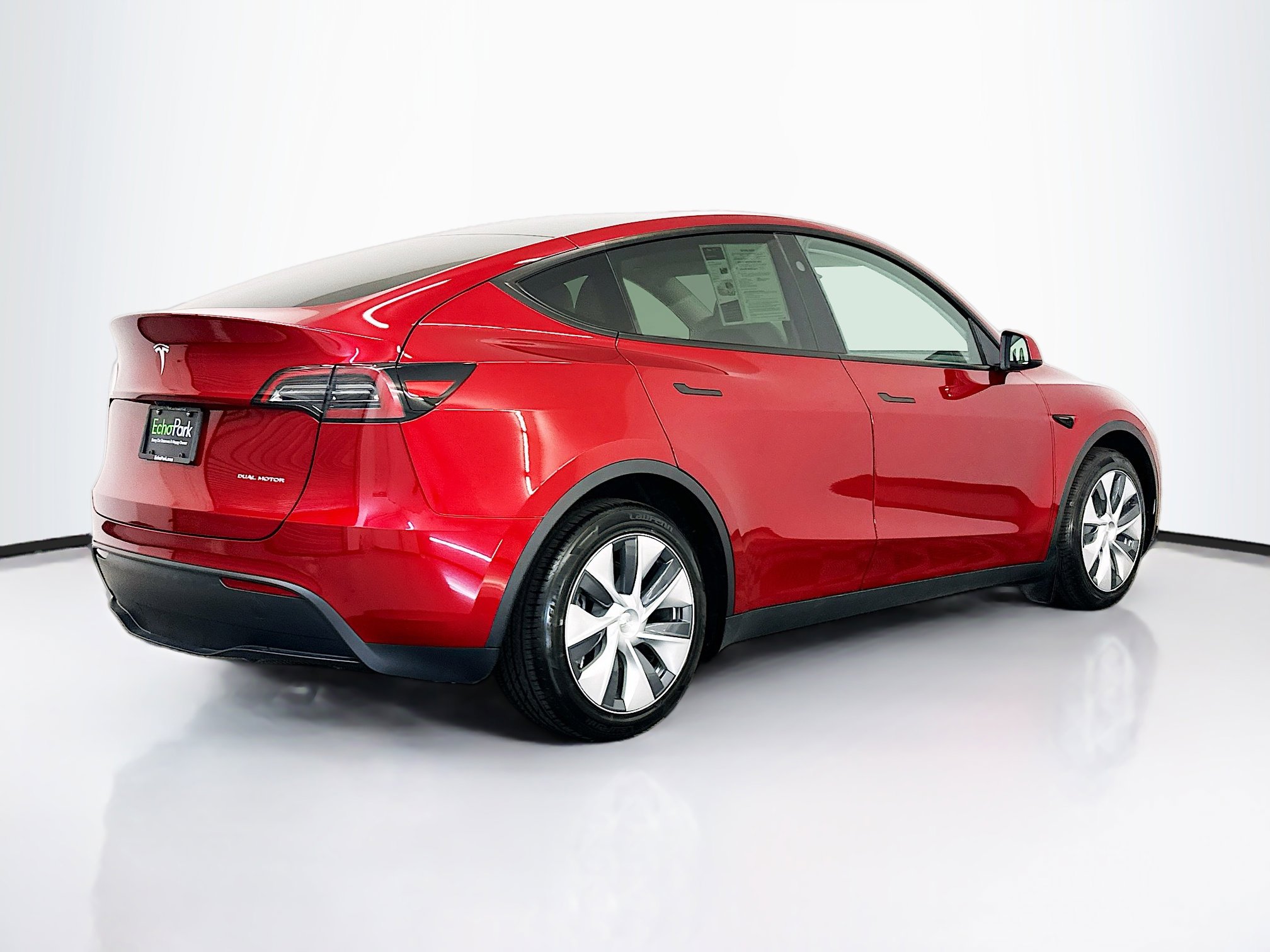 Used 2024 Tesla Model Y Long Range image 9