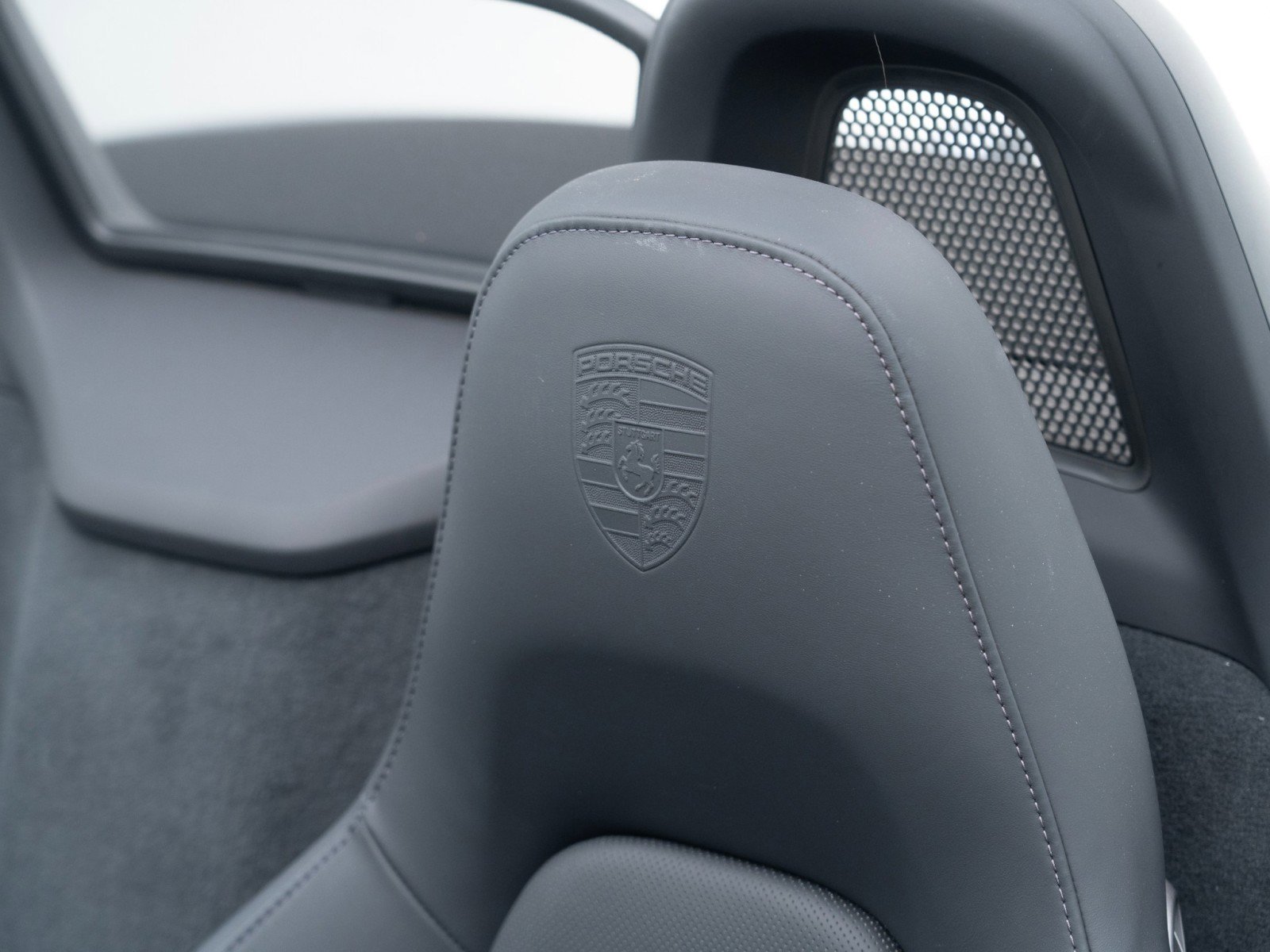 Certified 2025 Porsche 718 Boxster image 18