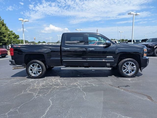 Used 2015 Chevrolet Silverado 2500 High Country w/ Duramax Plus Package AWD/4WD image 9