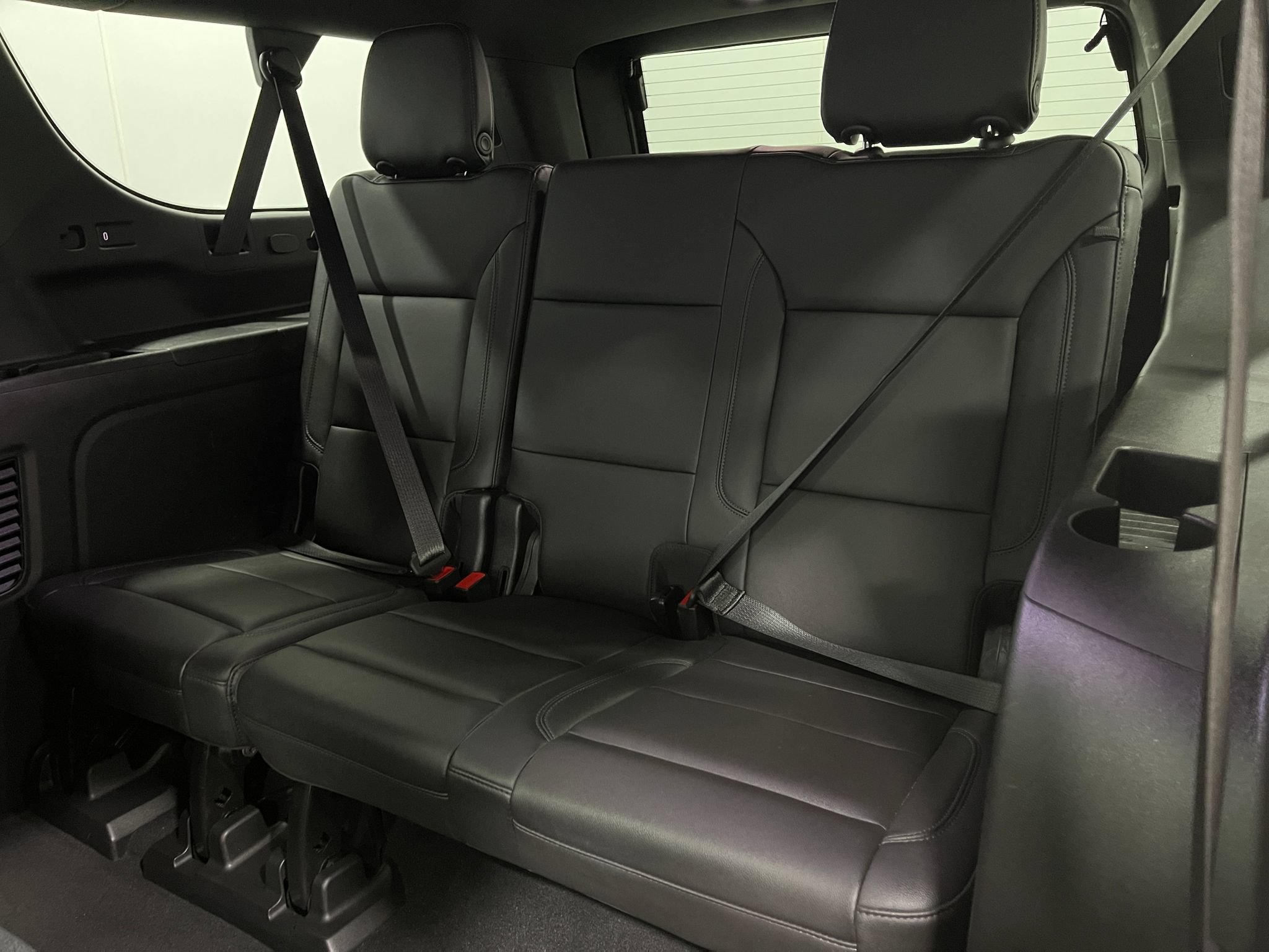 Used 2021 Chevrolet Suburban LT w/ LT Signature Package AWD/4WD image 30