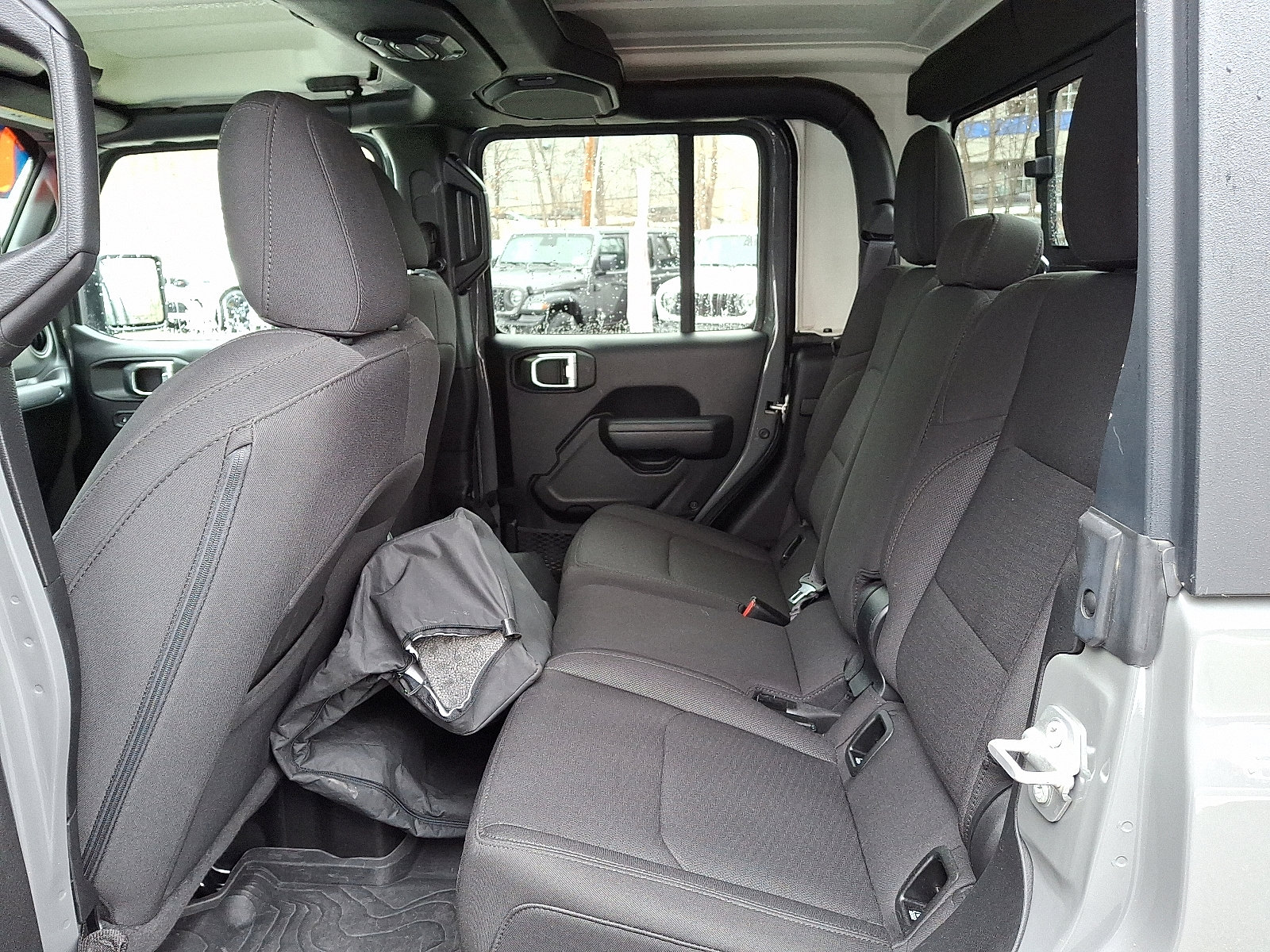 Certified 2023 Jeep Gladiator Willys image 12