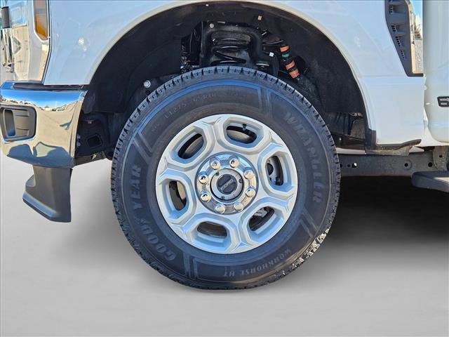 Used 2025 Ford F250 XLT image 22
