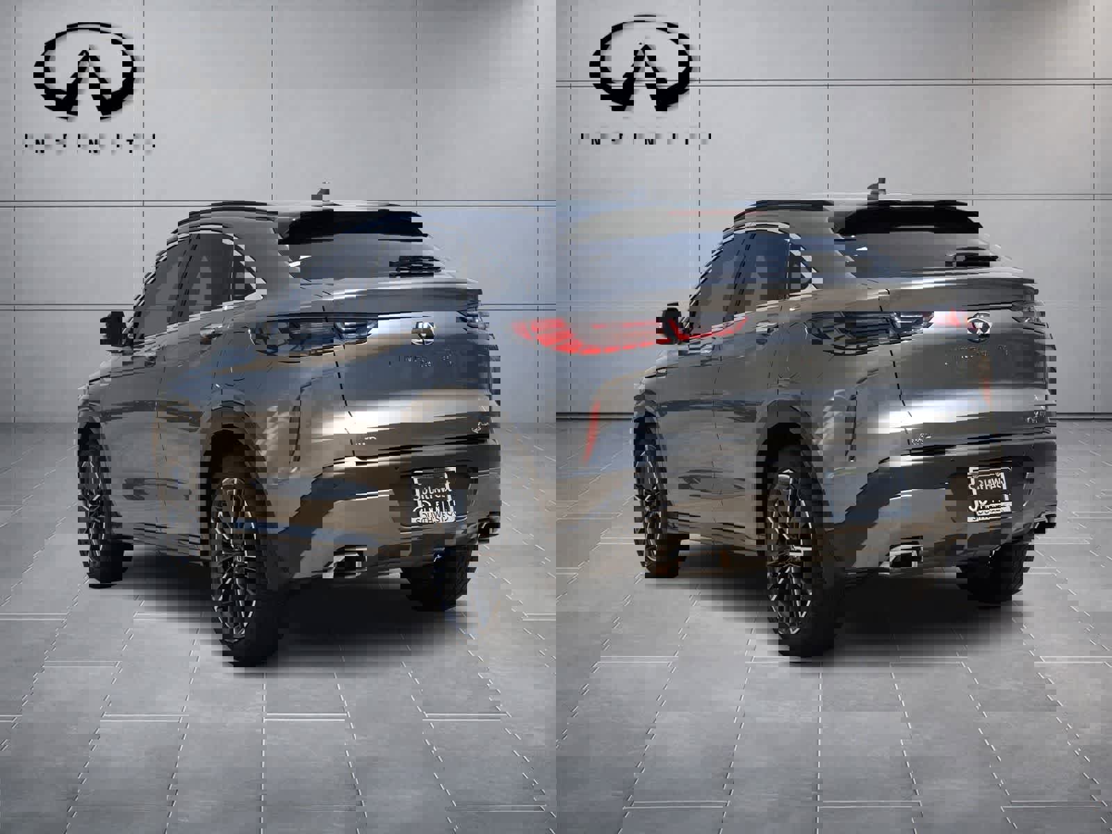 Certified 2025 INFINITI QX55 Luxe w/ Cargo Package AWD/4WD image 4