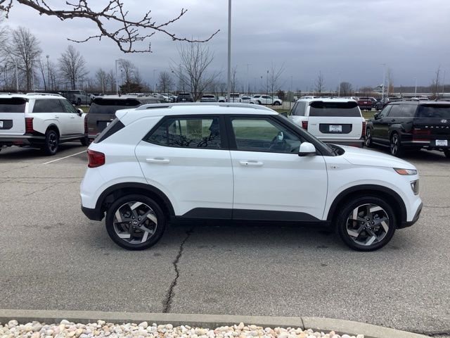 Certified 2026 Hyundai Venue SEL image 5