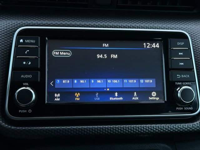 Used 2019 Nissan Kicks S FWD image 21