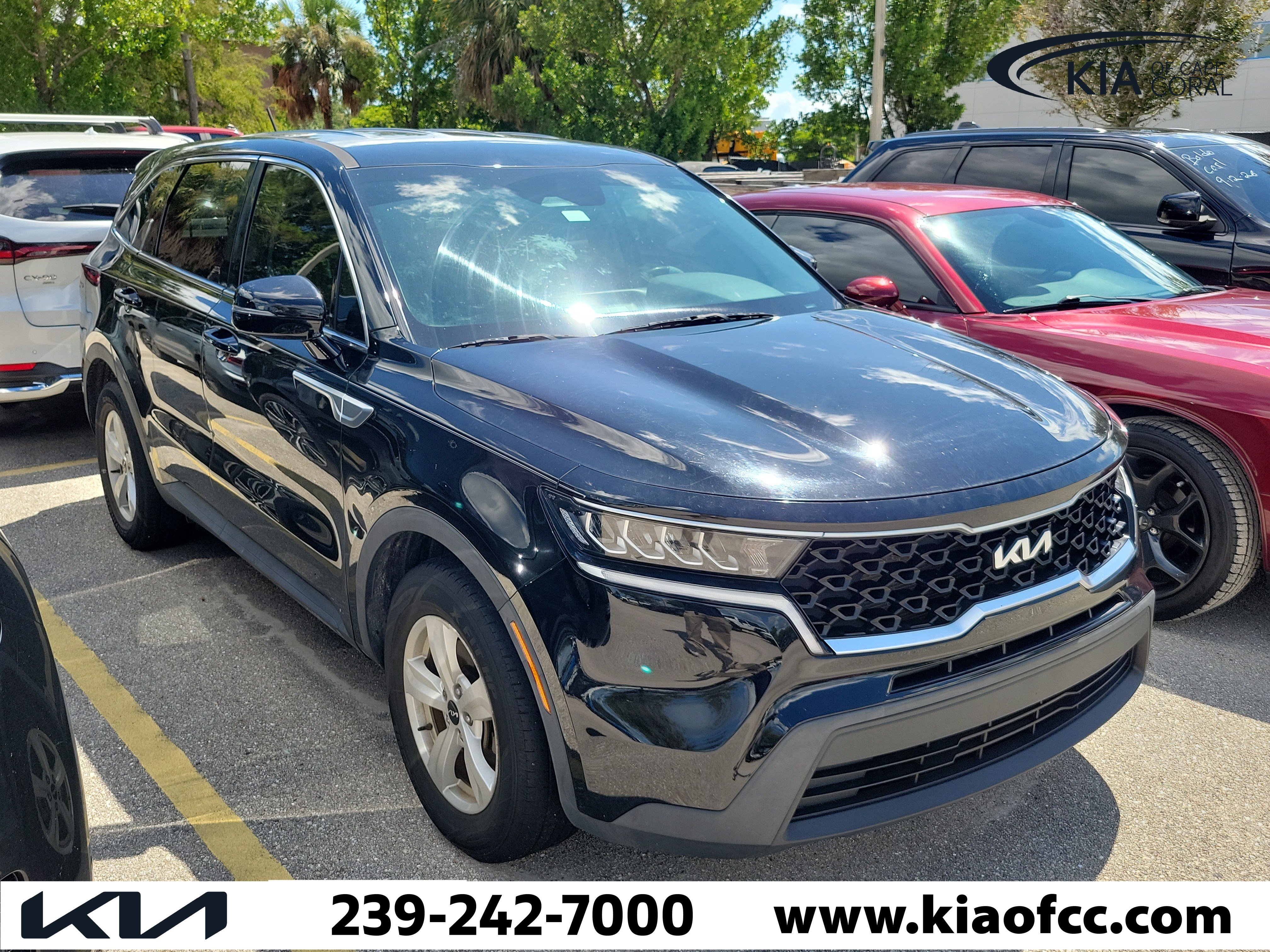 Used 2022 Kia Sorento LX FWD image 1