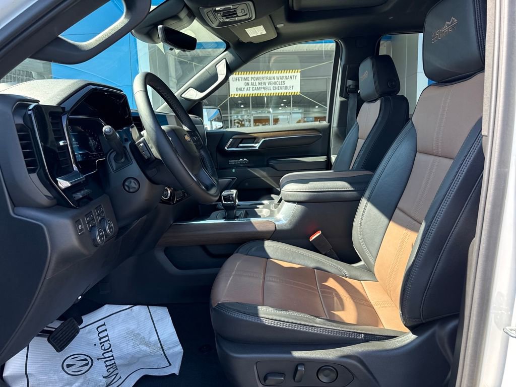 Used 2023 Chevrolet Silverado 1500 High Country w/ High Country Premium Package image 11