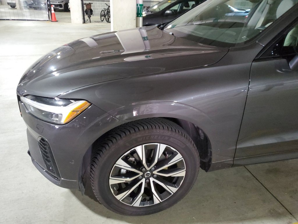 Certified 2024 Volvo XC60 B5 Plus w/ Climate Package AWD/4WD image 23