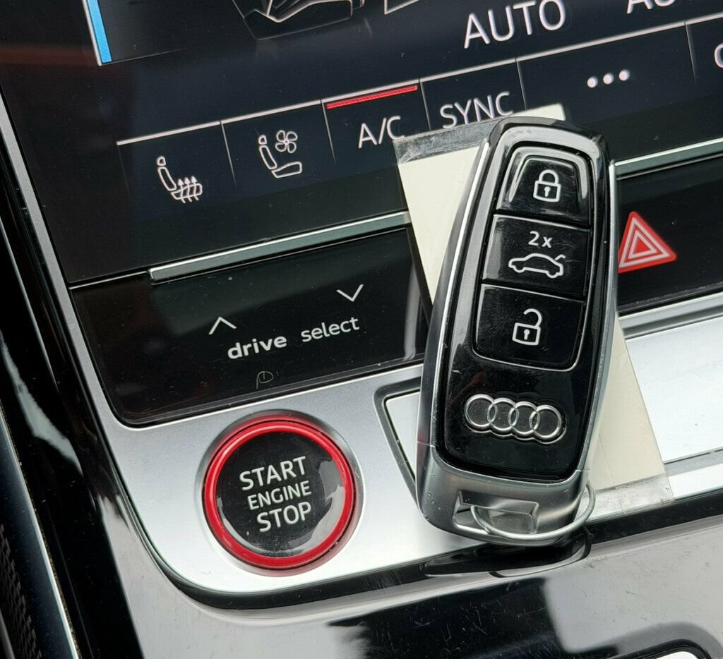 Used 2022 Audi S8 w/ S8 Comfort Plus Package AWD/4WD image 24