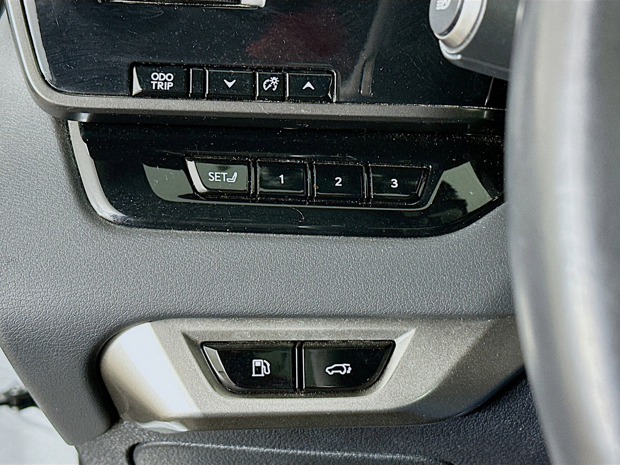 Used 2023 Lexus RX 350 Premium w/ Accessory Package image 17