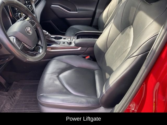 Used 2020 Toyota Highlander Limited image 12