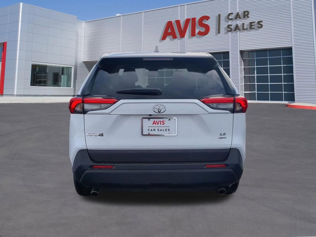 Used 2024 Toyota RAV4 LE image 5