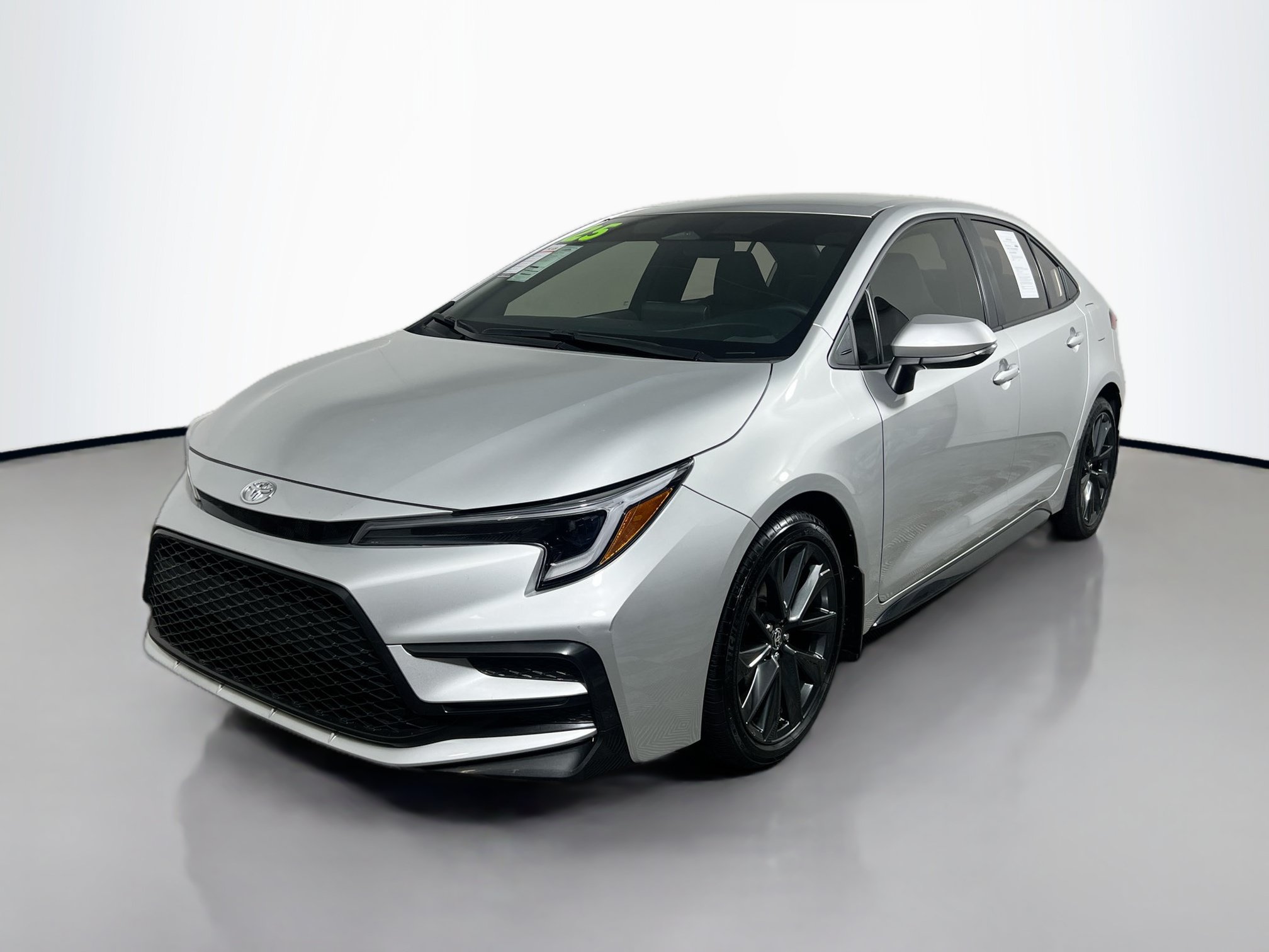 Used 2025 Toyota Corolla SE FWD image 10