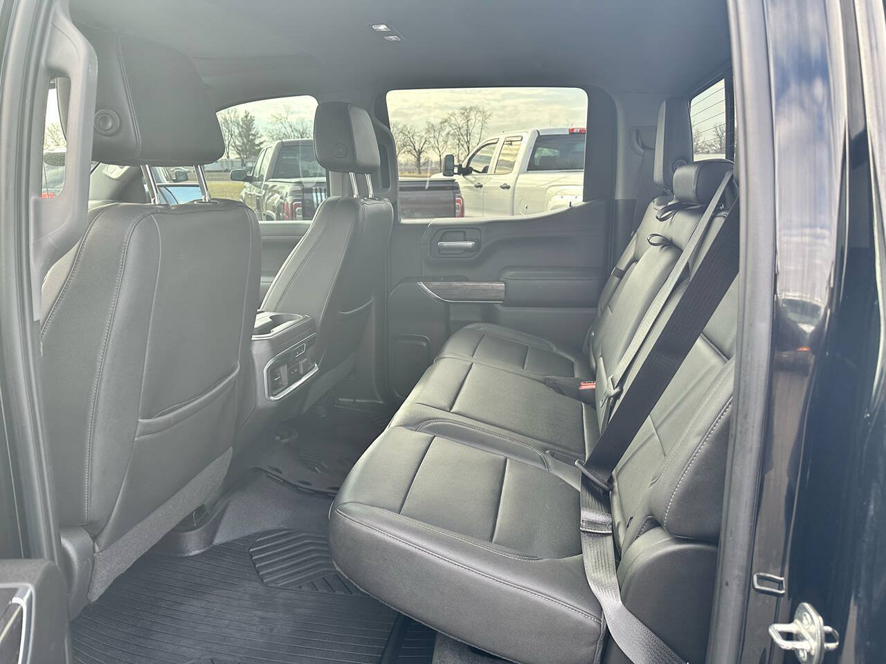 Used 2021 Chevrolet Silverado 1500 LTZ AWD/4WD image 15