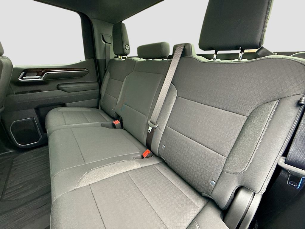 New 2026 GMC Sierra 1500 SLE image 25