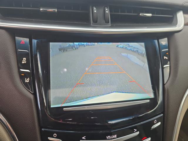 Used 2013 Cadillac XTS Premium FWD image 22